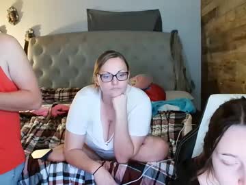 couple Live Xxx Sex & Porn On Webcam With Girls From USA, Europe, Canada And South America with alissapaige2005