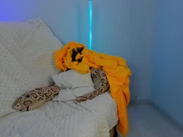 girl Live Xxx Sex & Porn On Webcam With Girls From USA, Europe, Canada And South America with emmi_murrrr