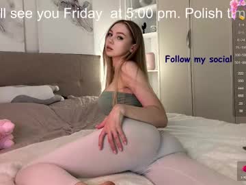 girl Live Xxx Sex & Porn On Webcam With Girls From USA, Europe, Canada And South America with avroramy