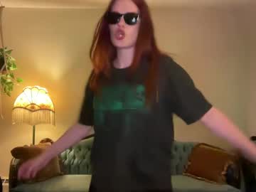girl Live Xxx Sex & Porn On Webcam With Girls From USA, Europe, Canada And South America with ronniestrange