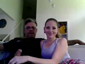 couple Live Xxx Sex & Porn On Webcam With Girls From USA, Europe, Canada And South America with underthemoon321