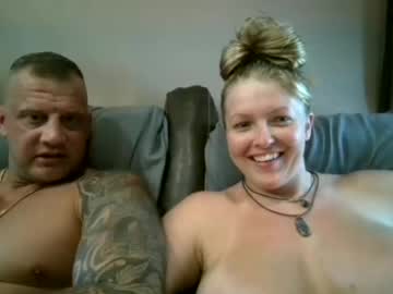 couple Live Xxx Sex & Porn On Webcam With Girls From USA, Europe, Canada And South America with carmakosmic69
