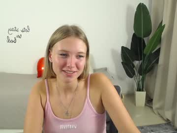 girl Live Xxx Sex & Porn On Webcam With Girls From USA, Europe, Canada And South America with apolinaria_polly