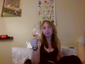couple Live Xxx Sex & Porn On Webcam With Girls From USA, Europe, Canada And South America with carpetmunchers