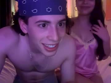 couple Live Xxx Sex & Porn On Webcam With Girls From USA, Europe, Canada And South America with yaraandleo