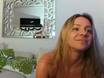 couple Live Xxx Sex & Porn On Webcam With Girls From USA, Europe, Canada And South America with linda_luxe